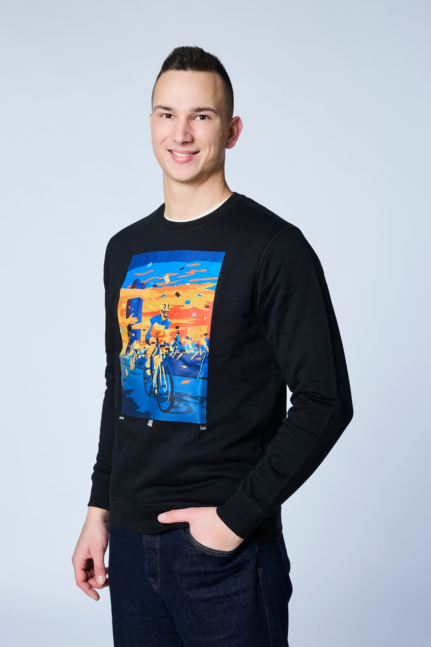 Černá mikina s motivem Kopcovité L'Etape 2025