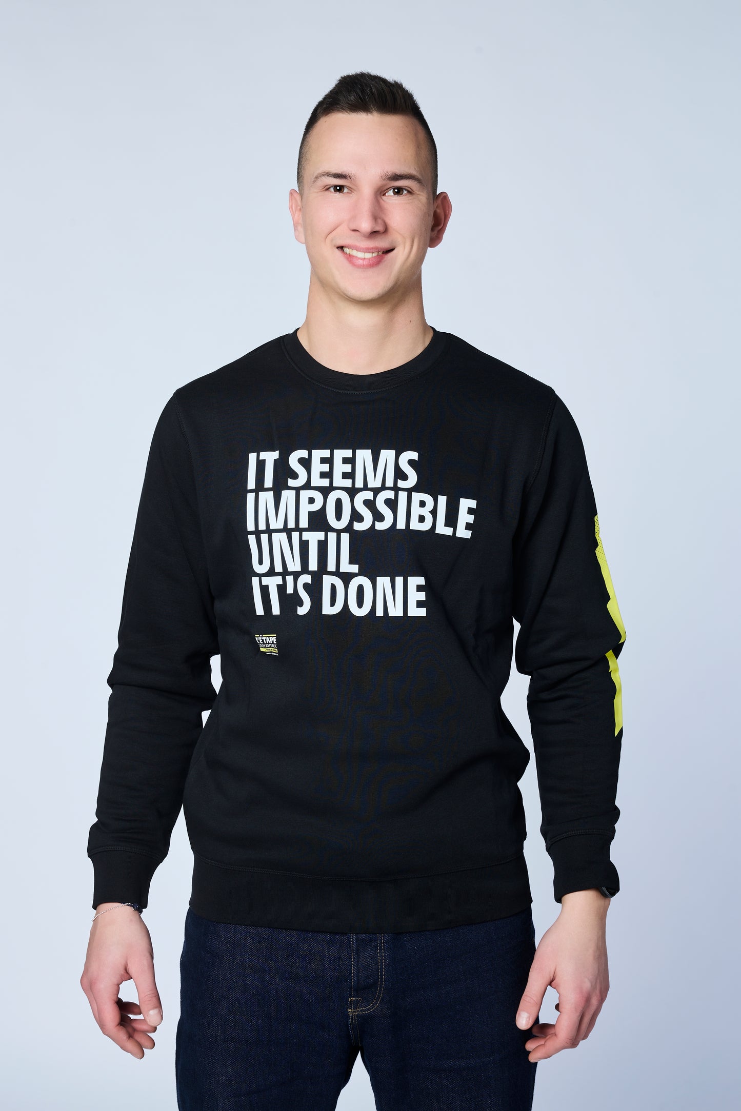 Černá mikina It seems impossible until it's done